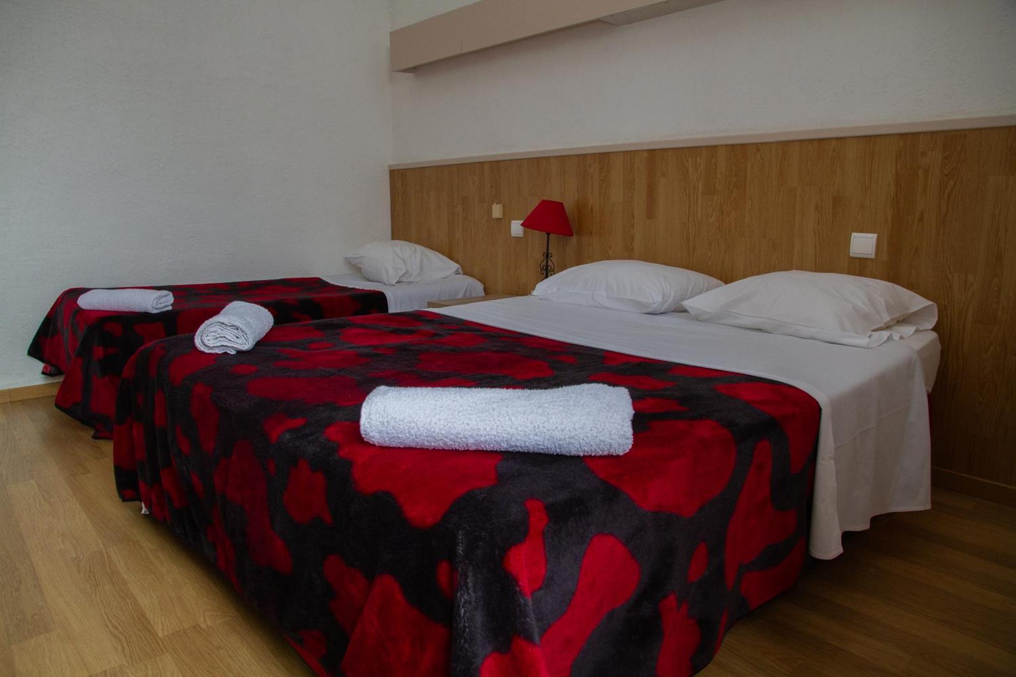 Hotel Durand Le Patio อาเลส ภายนอก รูปภาพ