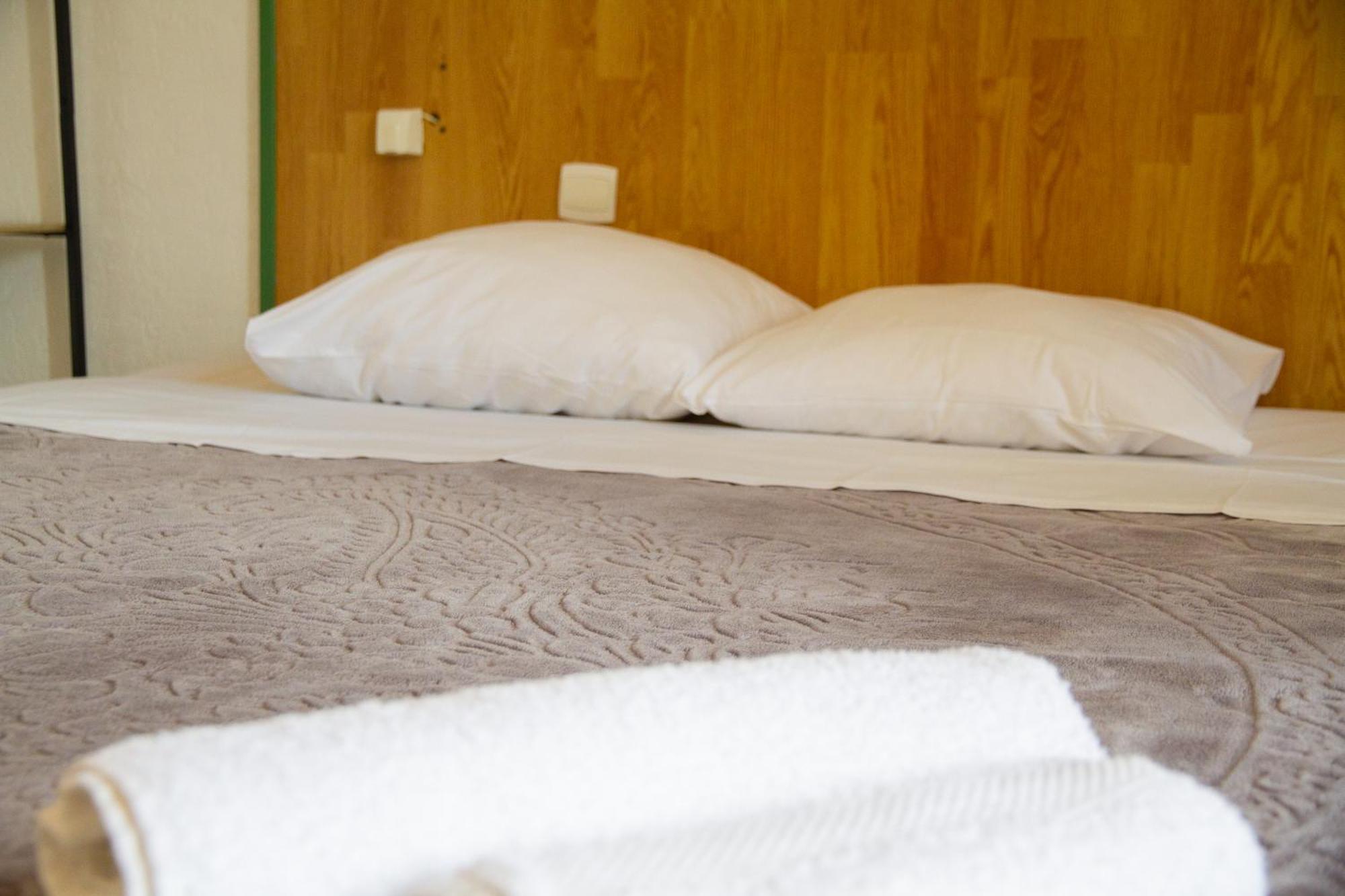 Hotel Durand Le Patio อาเลส ภายนอก รูปภาพ